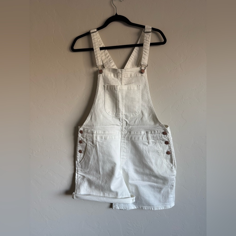 OLD NAVY White Denim Overall Shorts - Size Medium